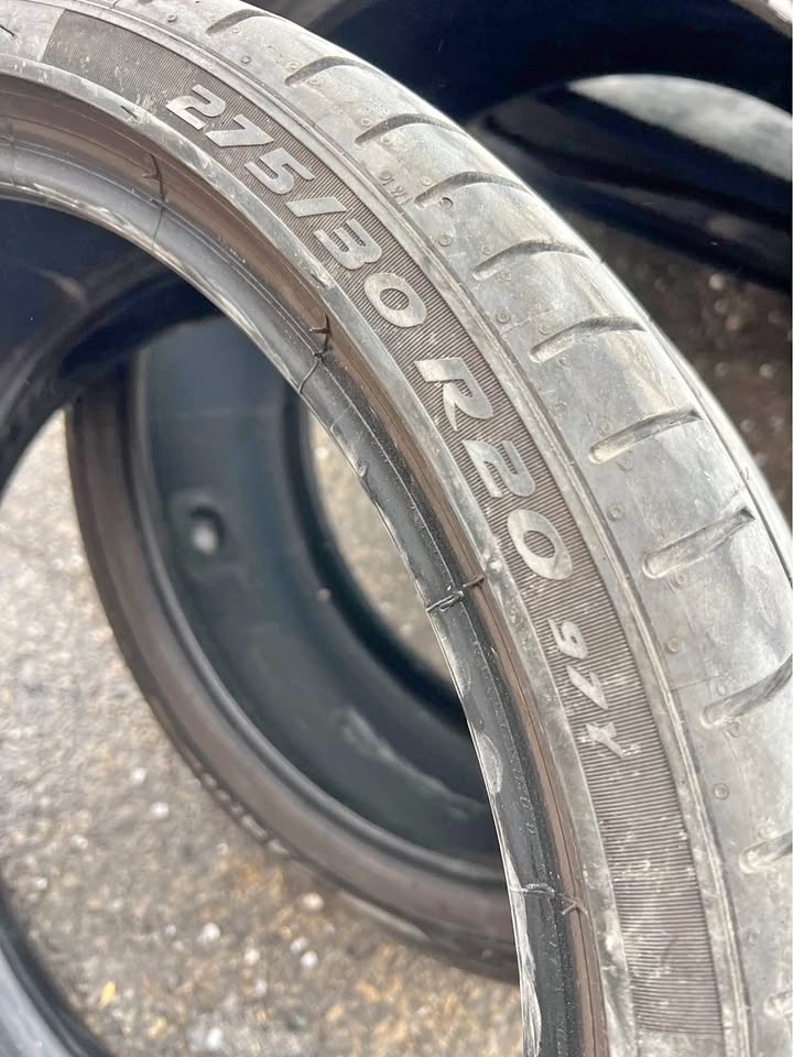 275/30/20 Pirelli Pzero Runflat Tires (Pair)