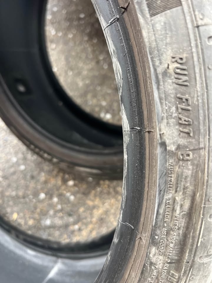 275/30/20 Pirelli Pzero Runflat Tires (Pair) - photo 3