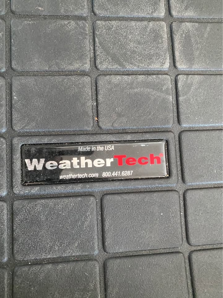 2017+ Audi Q7 WeatherTech Cargo Mat - photo 2