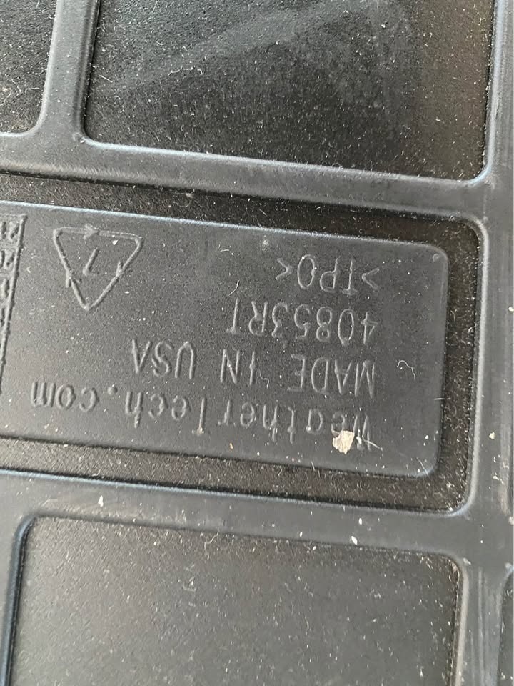 2017+ Audi Q7 WeatherTech Cargo Mat - photo 3