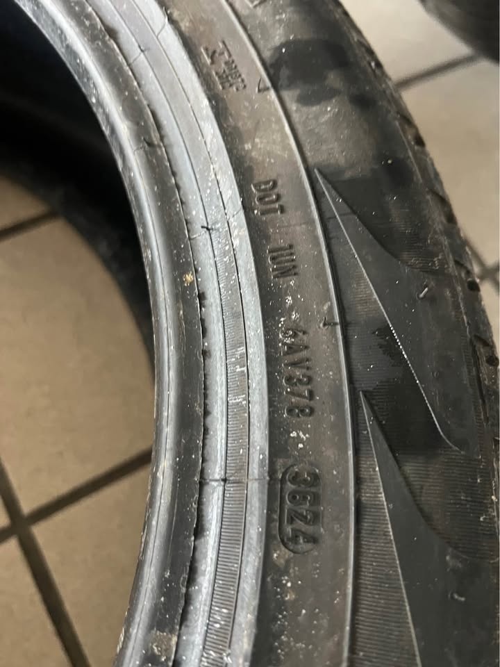 255/45/20 Pirelli Scorpion Verde All Season Pair - photo 4