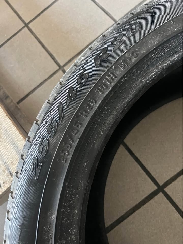 255/45/20 Pirelli Scorpion Verde All Season Pair - photo 5