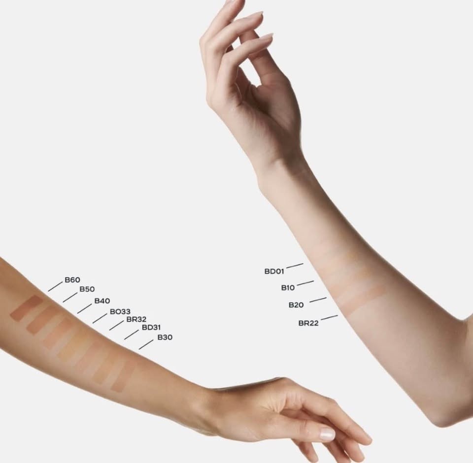 CHANEL Les Beiges Complexion Touch Foundation B20 - photo 4