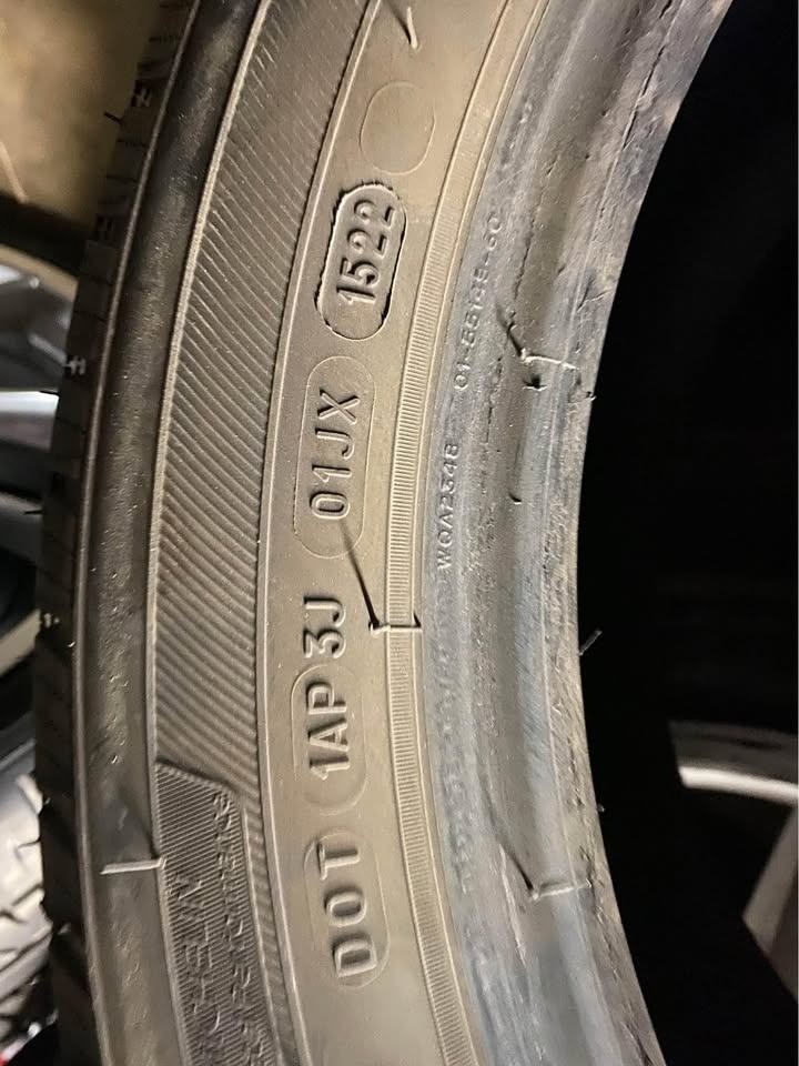 New Take Off Michelin Defender LTX M&S Tire 235/55/18 - photo 3