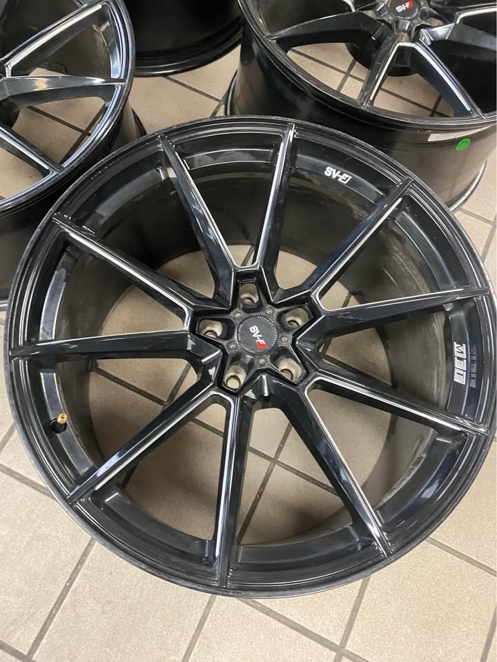 21" Staggered Savini Wheels 5x120 Bolt Pattern - photo 2