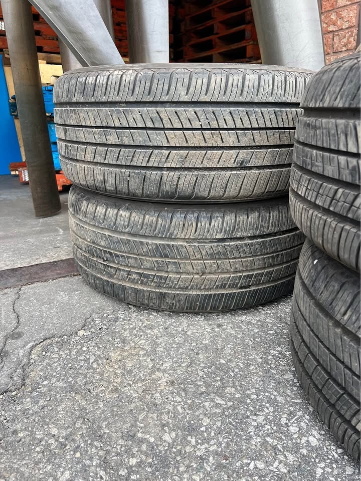 235/45/18 Yokohama Ascend GT Tires - Set of 4 - photo 2
