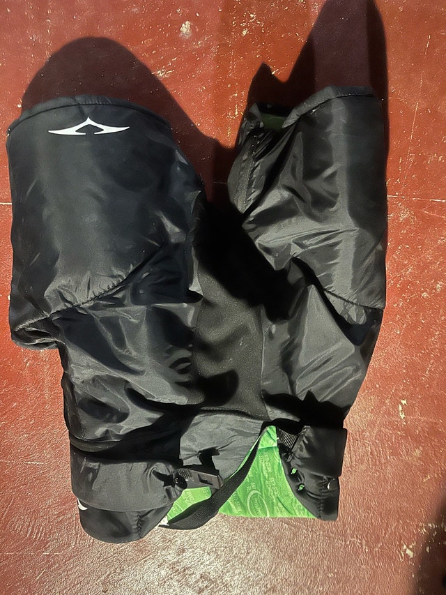 Hockey Pants (Small)