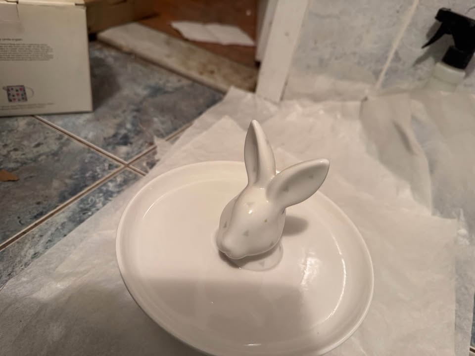 NEW Rabbit porcelain cake stand by Imm Living - photo 4