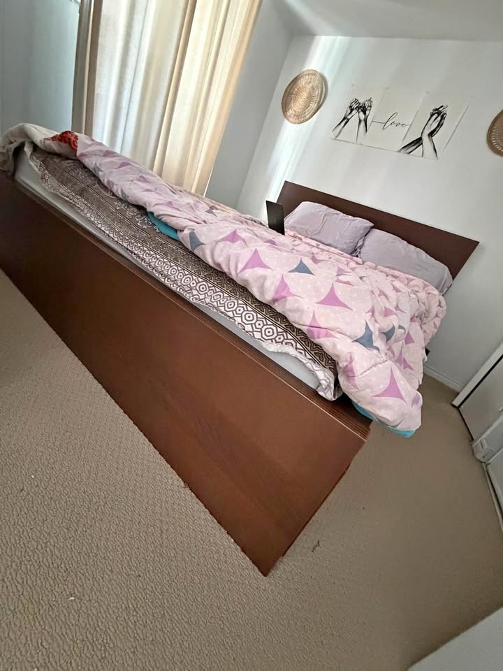 Queen Size Bed
