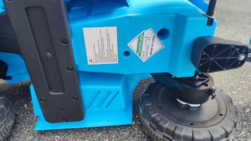 Kids Electric Ride-On ATV with Trailer - photo 4