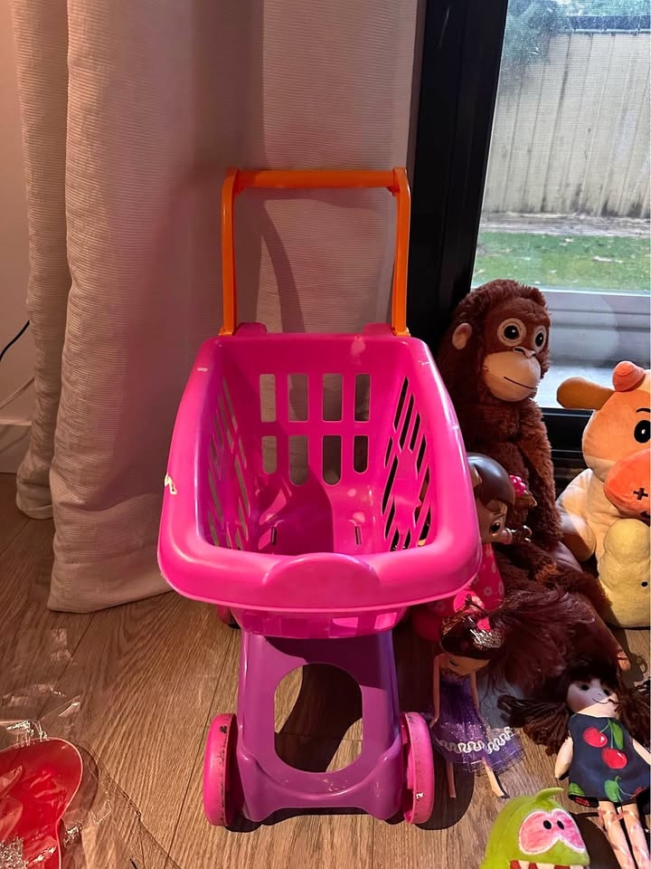 Barbie 2-In-1 Shopping Trolley Cart