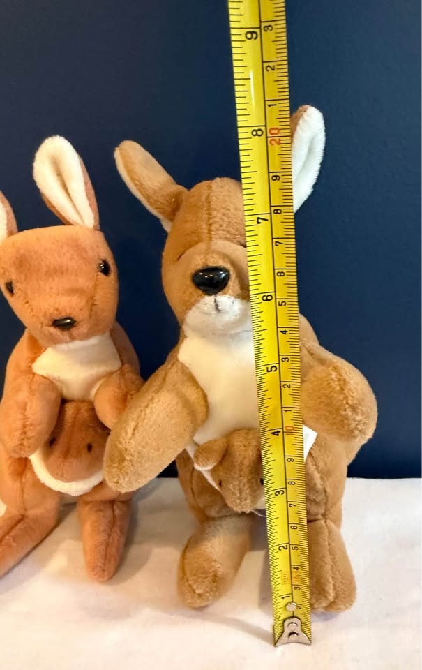 Plush Unipak Kangaroo Family of 5 - 2 Moms, Joeys & Big Brother - photo 4