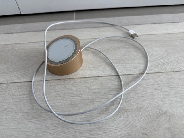 Apple MagSafe Charger - photo 2