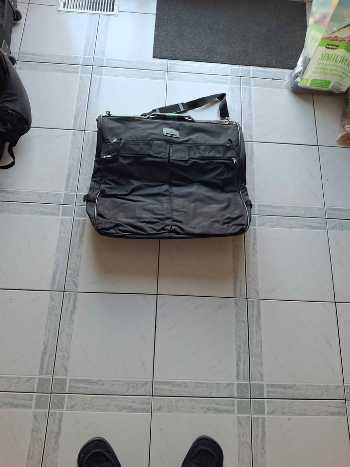 Suit bag - photo 2