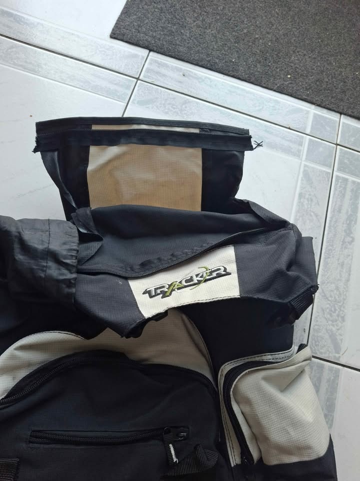 Large capacity backpack - photo 4