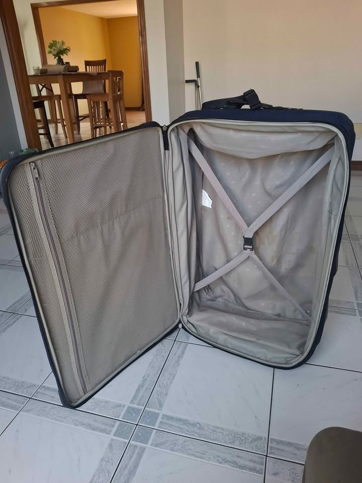 Luggage 20" x 28" x 11" - photo 4