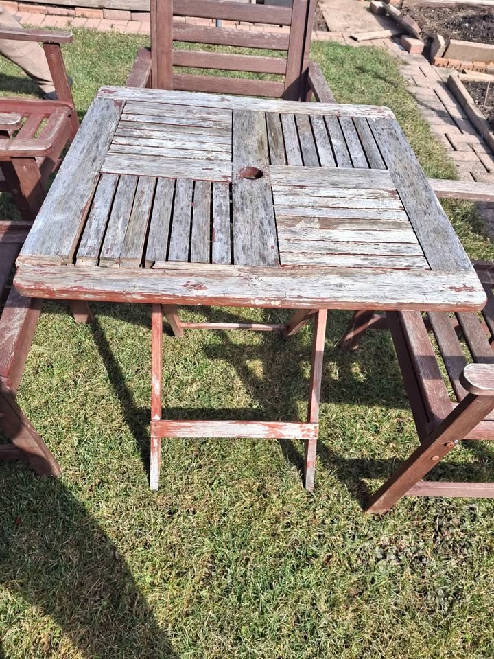 Patio set/garden chairs and table - photo 4
