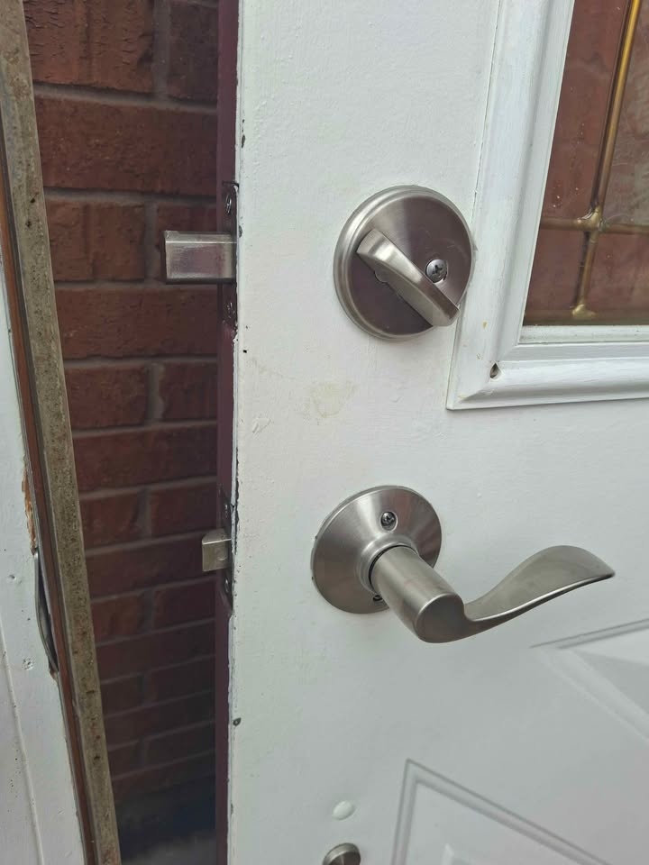 Front Doors - photo 2