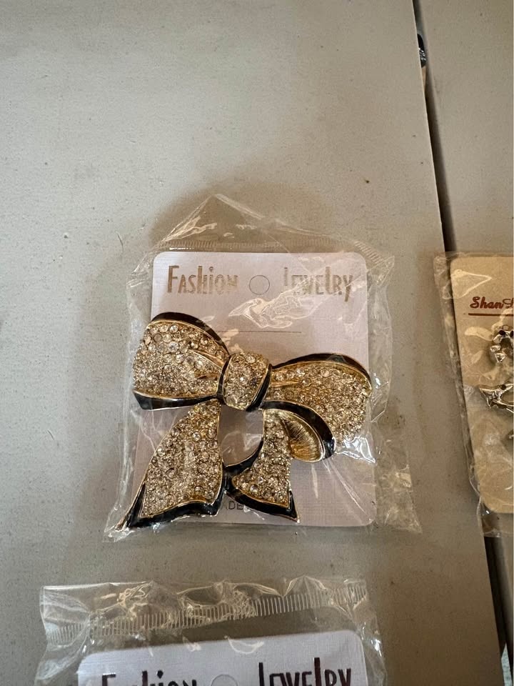 New Fashion Jewelry Brooches - Animal & More Designs - photo 2