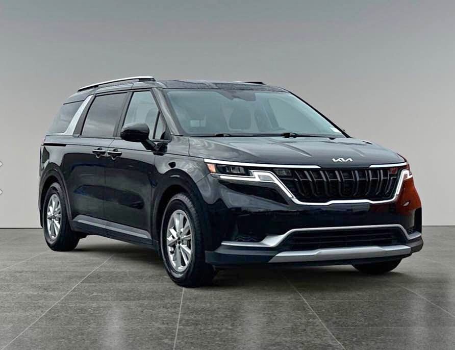2024 Kia Carnival LX FWD