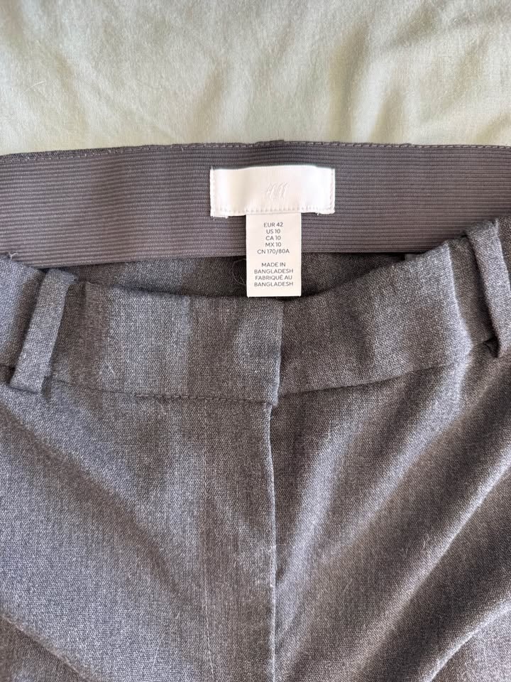 H&M gray slacks / cigarette trousers. Size 10 (EUR 42 / CA 10) - photo 2