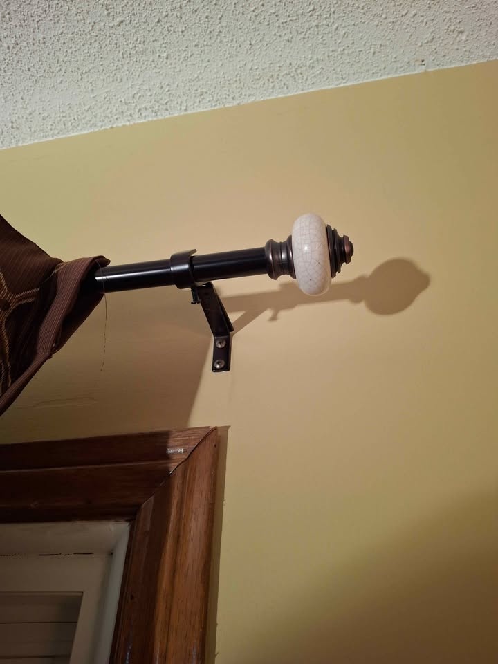 Curtains with bar and hooks - photo 3