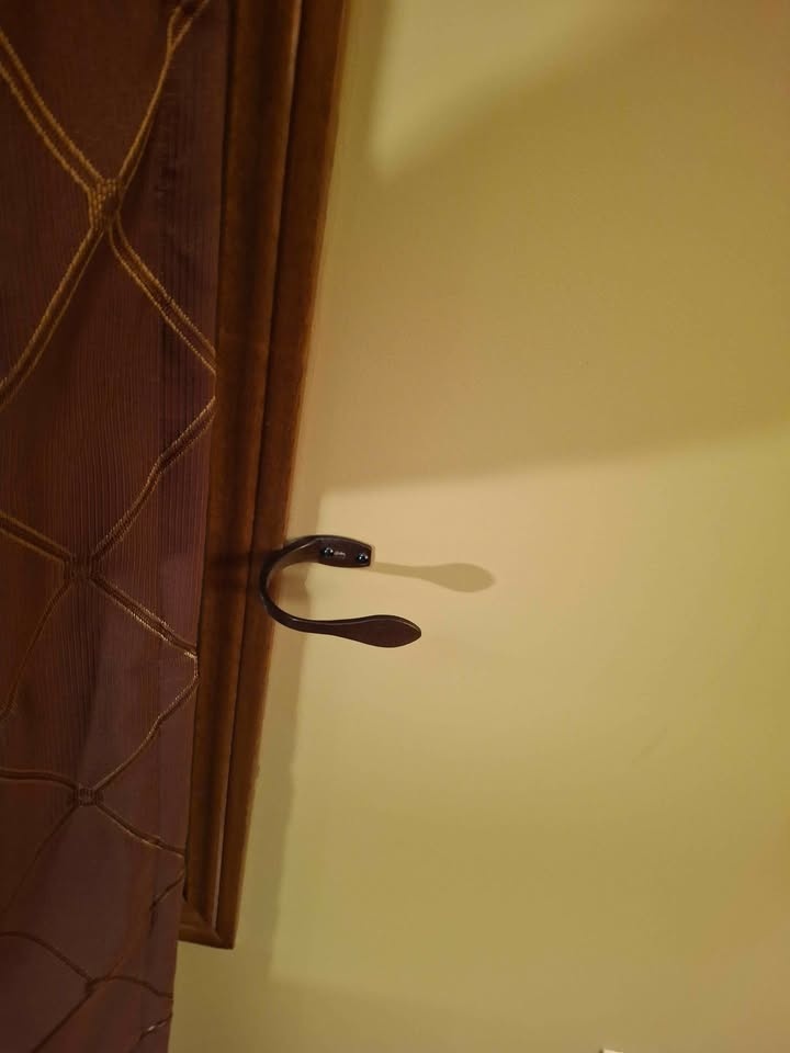 Curtains with bar and hooks - photo 4