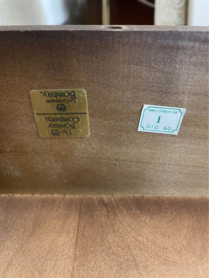 Vintage Bombay Co. Queen Anne Side Table - photo 5