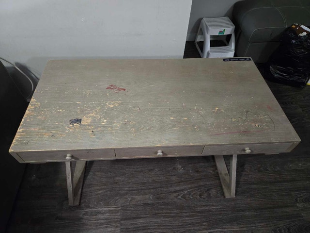 Wooden Desk - photo 3