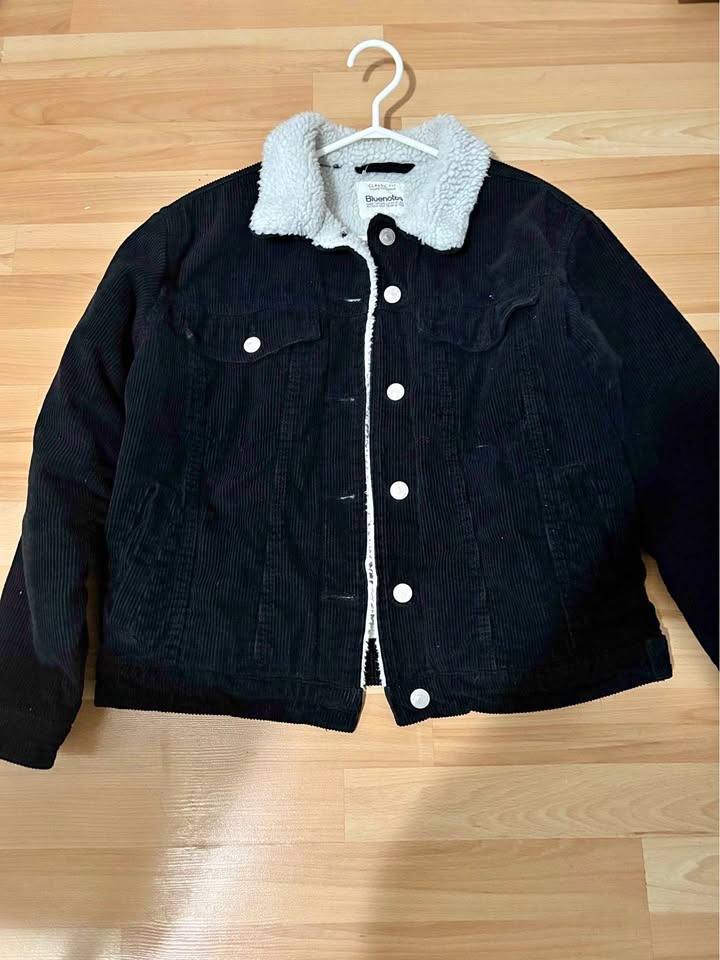 Women's Black Sherpa-Lined Jacket - Medium