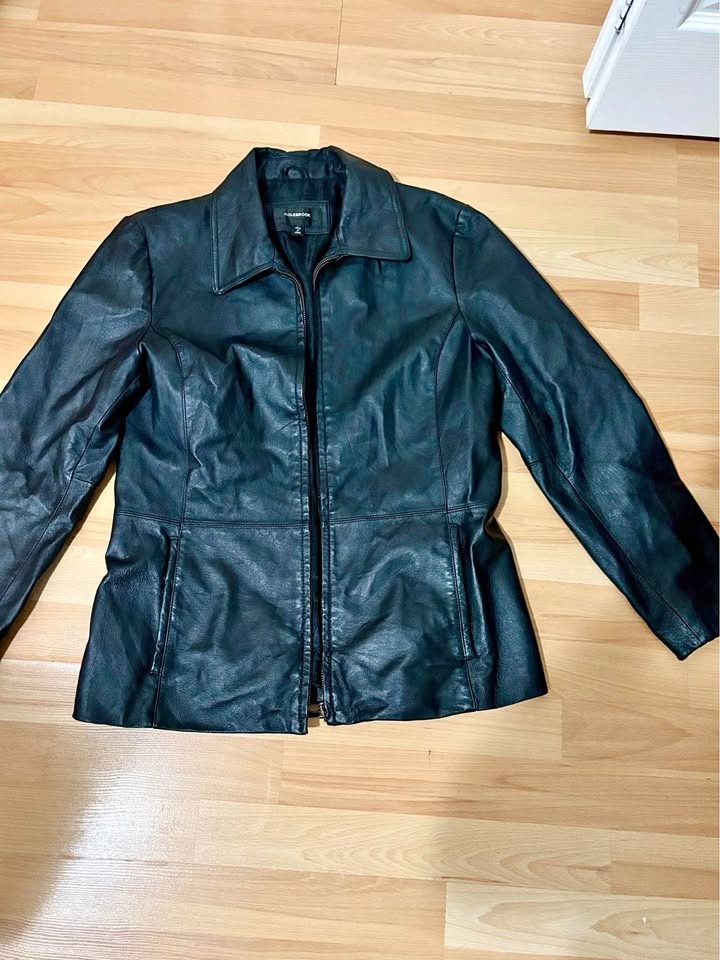 Women's Medium Black Leather Jacket