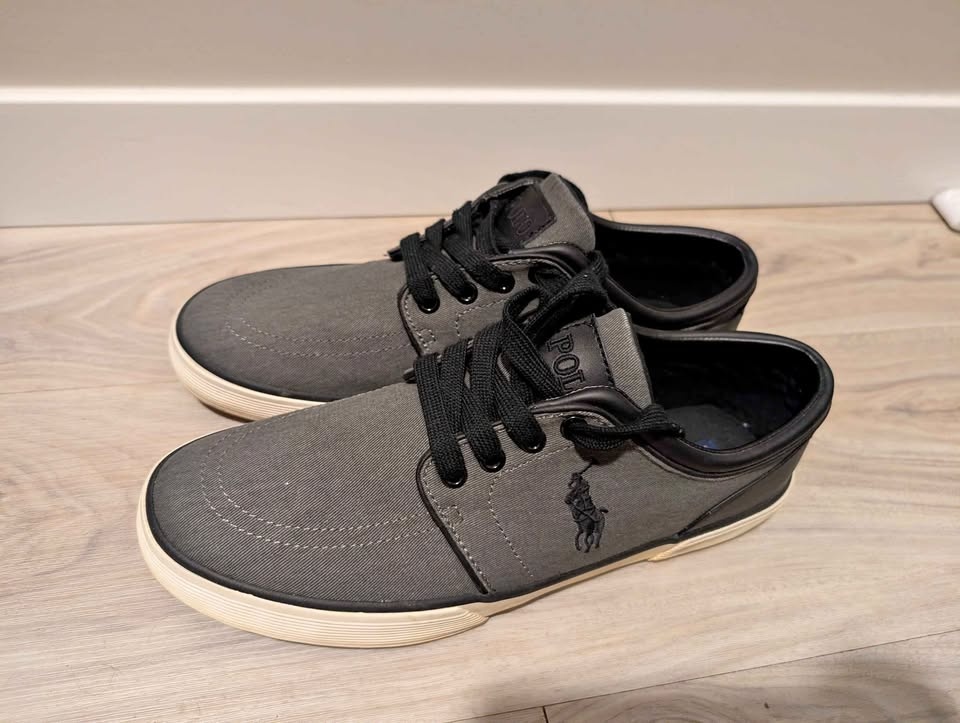 Men's Polo Ralph Lauren Size 9 Sneakers
