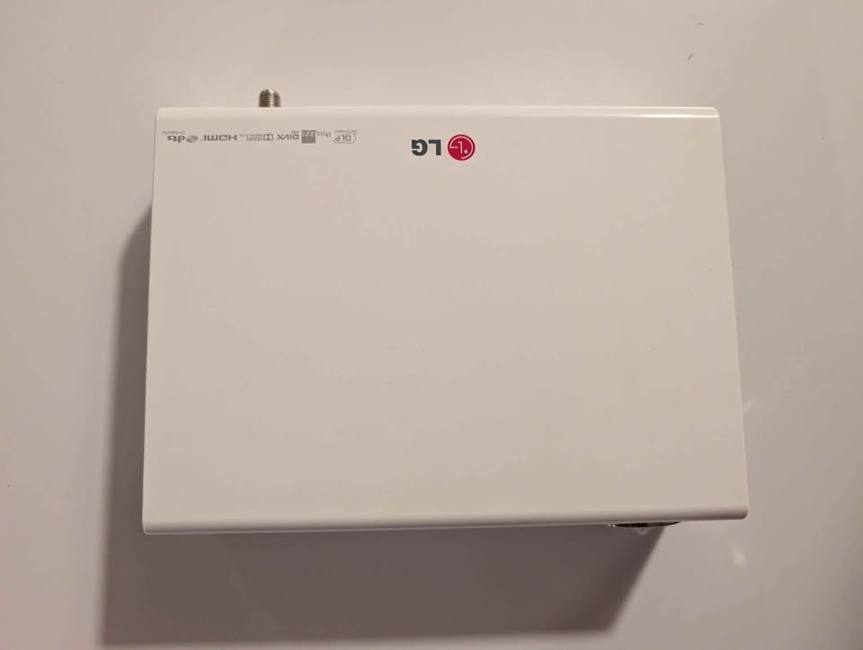 LG Portable LED Projector with Bag & Accessories - photo 2