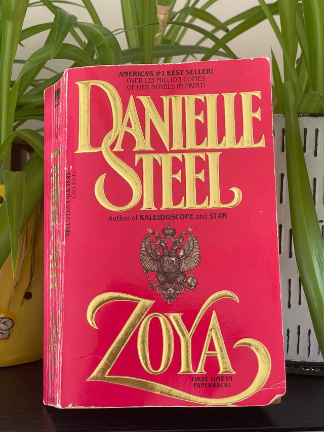 Zoya - Danielle Steel