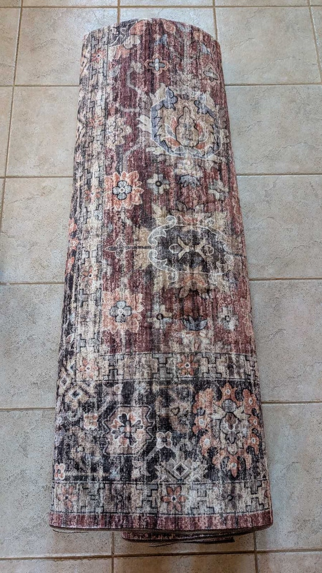 Brand new 13'x10' area rug