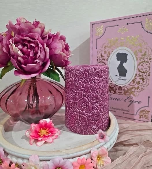 Brand New! Spring Dusky Petals Scentsy Warmer