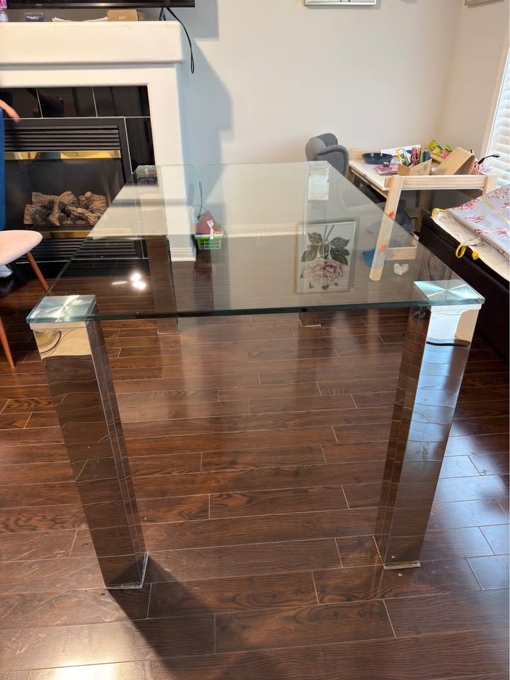 Dining Table & 4 Chair Set - photo 2