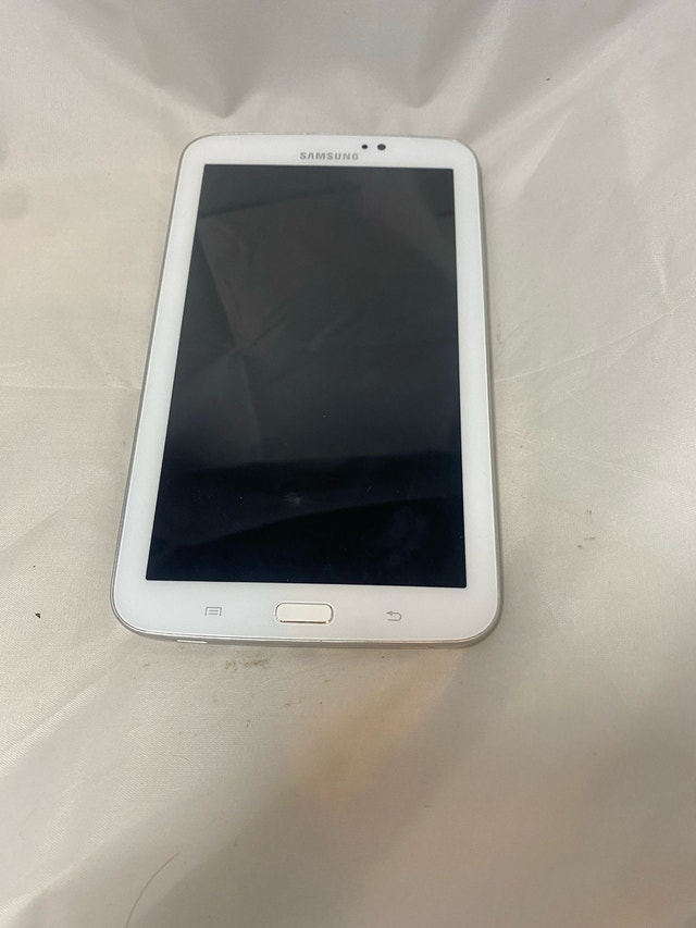 NO POWER Samsung Galaxy Tab 3 Android 7" Tablet 8GB Black