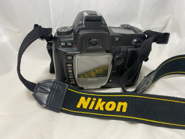 Nikon D70s DSLR Camera Body + Battery / Tested - photo 2