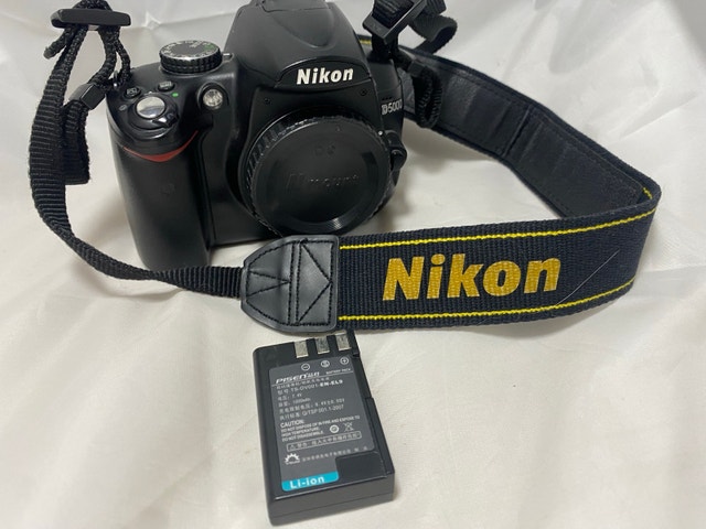 Nikon D5000 DSLR Camera Body - 23k Shutter Count - photo 5