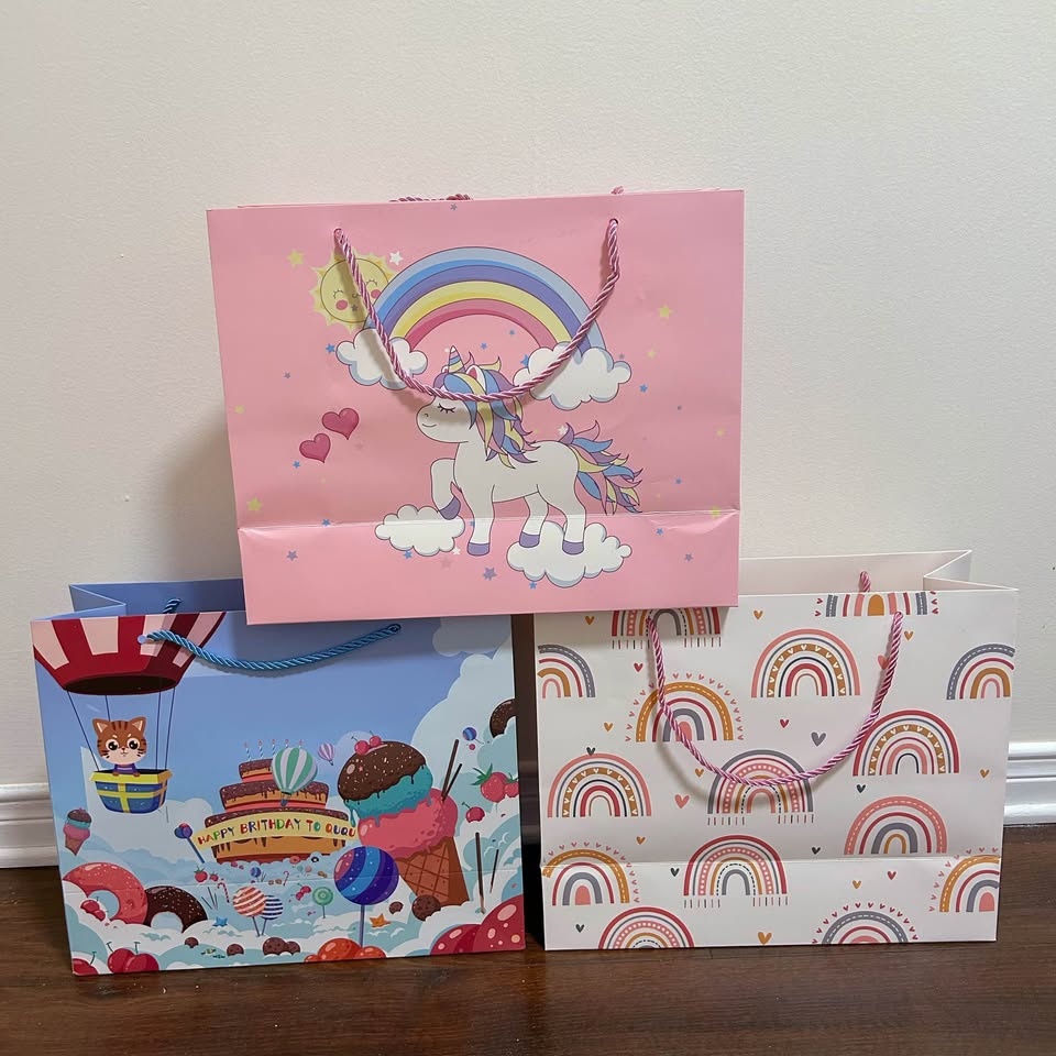 Colorful Gift Bags – Great for Birthday & Party - photo 4