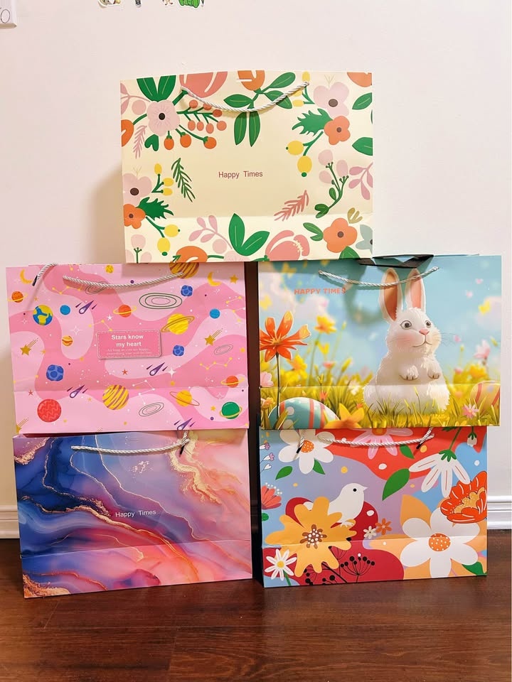 Colorful Gift Bags – Great for Birthday & Party - photo 5