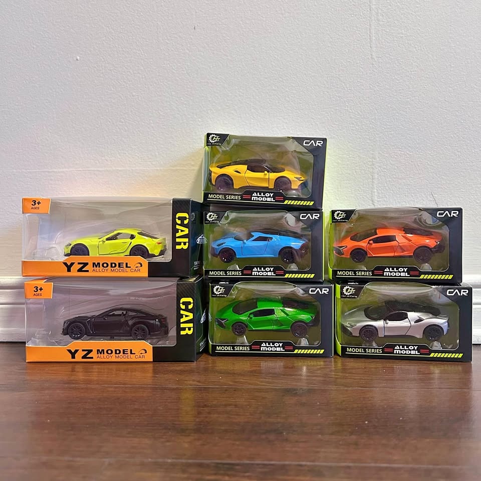 Pull Back Diecast Car – Opening Doors, Metal Body (3+)