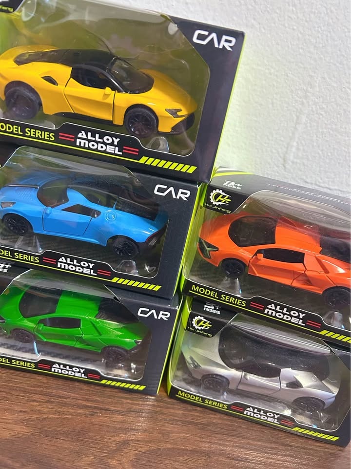Pull Back Diecast Car – Opening Doors, Metal Body (3+) - photo 4