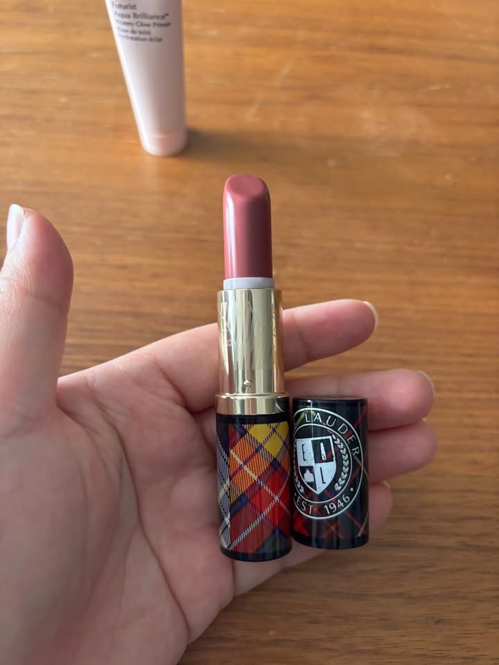 Estee Lauder Lipstick & Hand Cream Set - photo 3