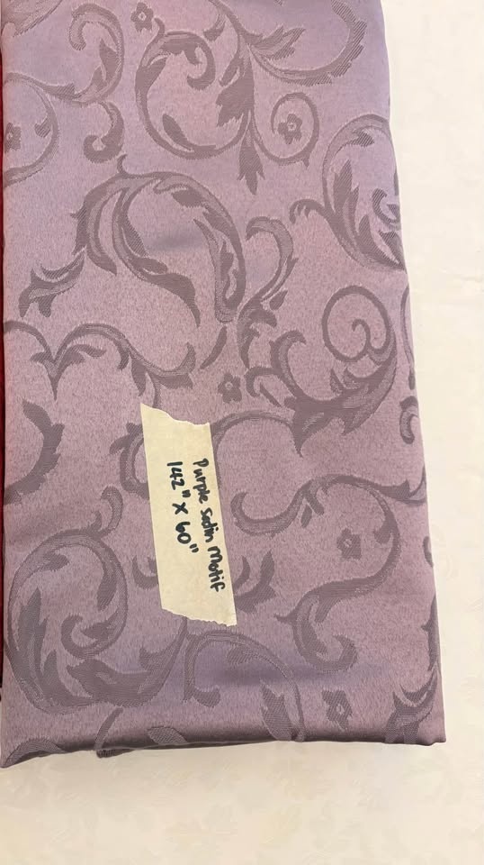Purple Satin Motif Tablecloth 142x60 - photo 3