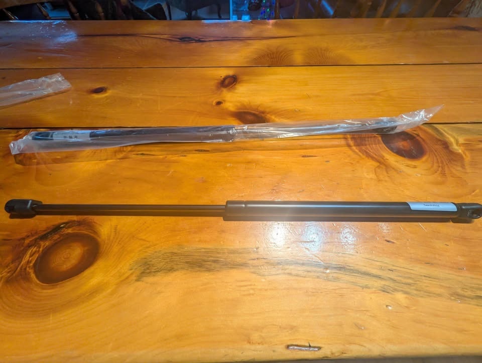Trunk Support Struts for 2008-2013 Nissan Rogue - photo 4