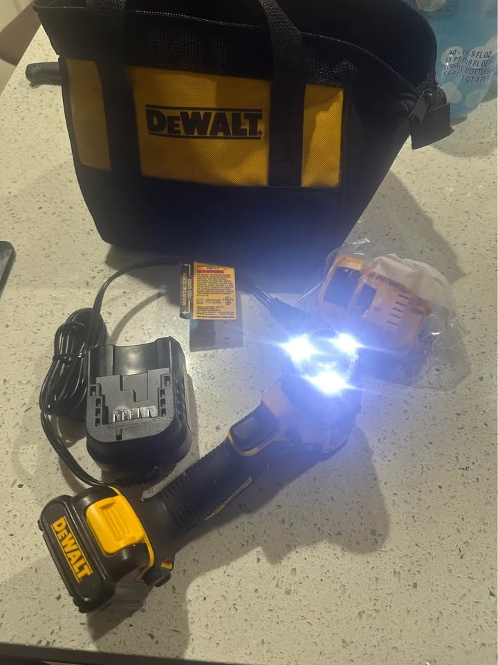 New DEWALT 12V Brushless Cordless Impact Driver Kit - photo 3