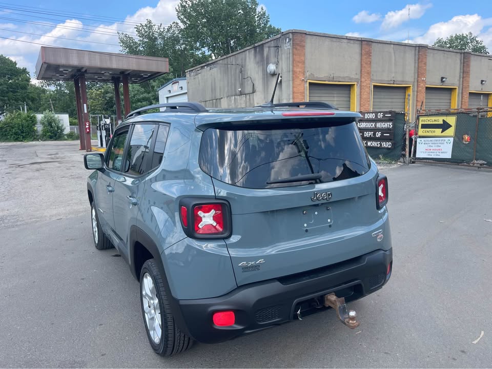 2016 Jeep Renegade Latitude Sport Utility 4D - photo 3