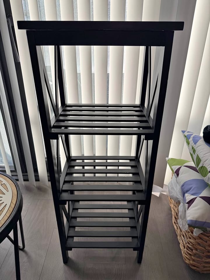 Black Shelf